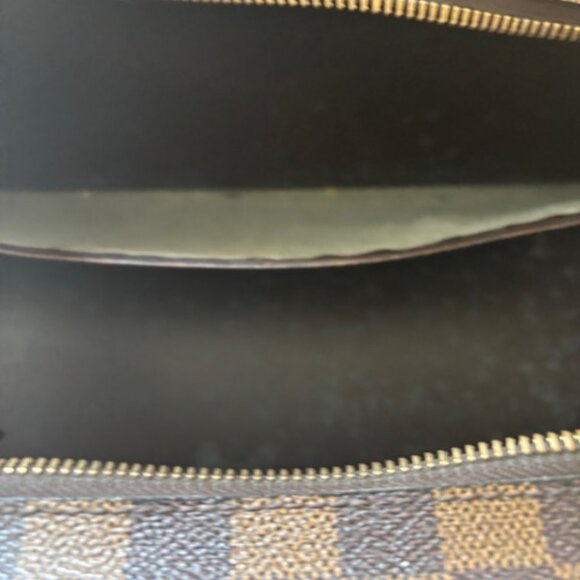 RARE LV Damier Ebene Sac Triangle - Picture 10 of 10